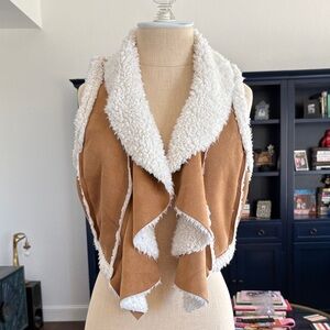 XXI Vintage Faux Suede and Shearling Ruffled Vest size S